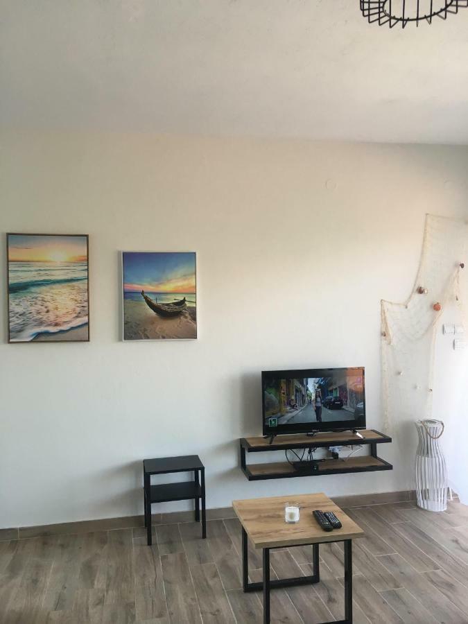 Appartamento Sunrise View Ofrínion Esterno foto